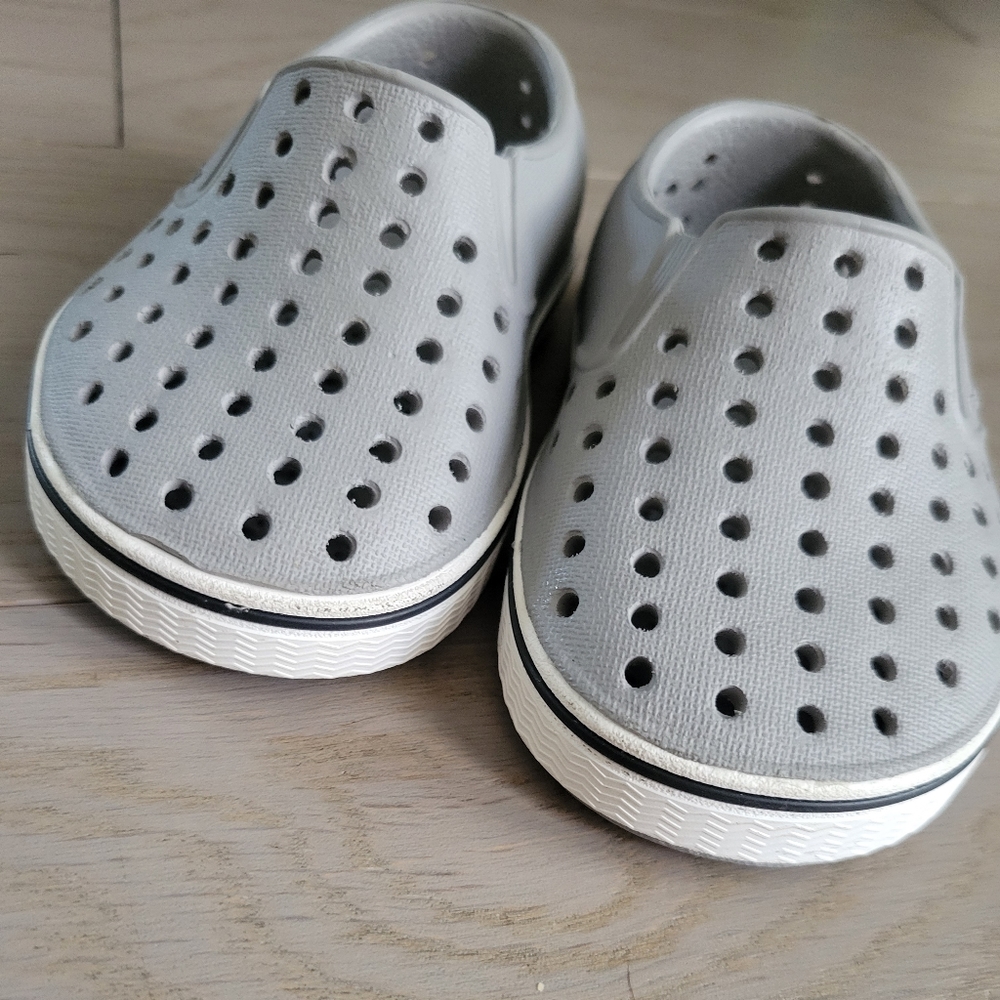 Native C4 toddler shoe